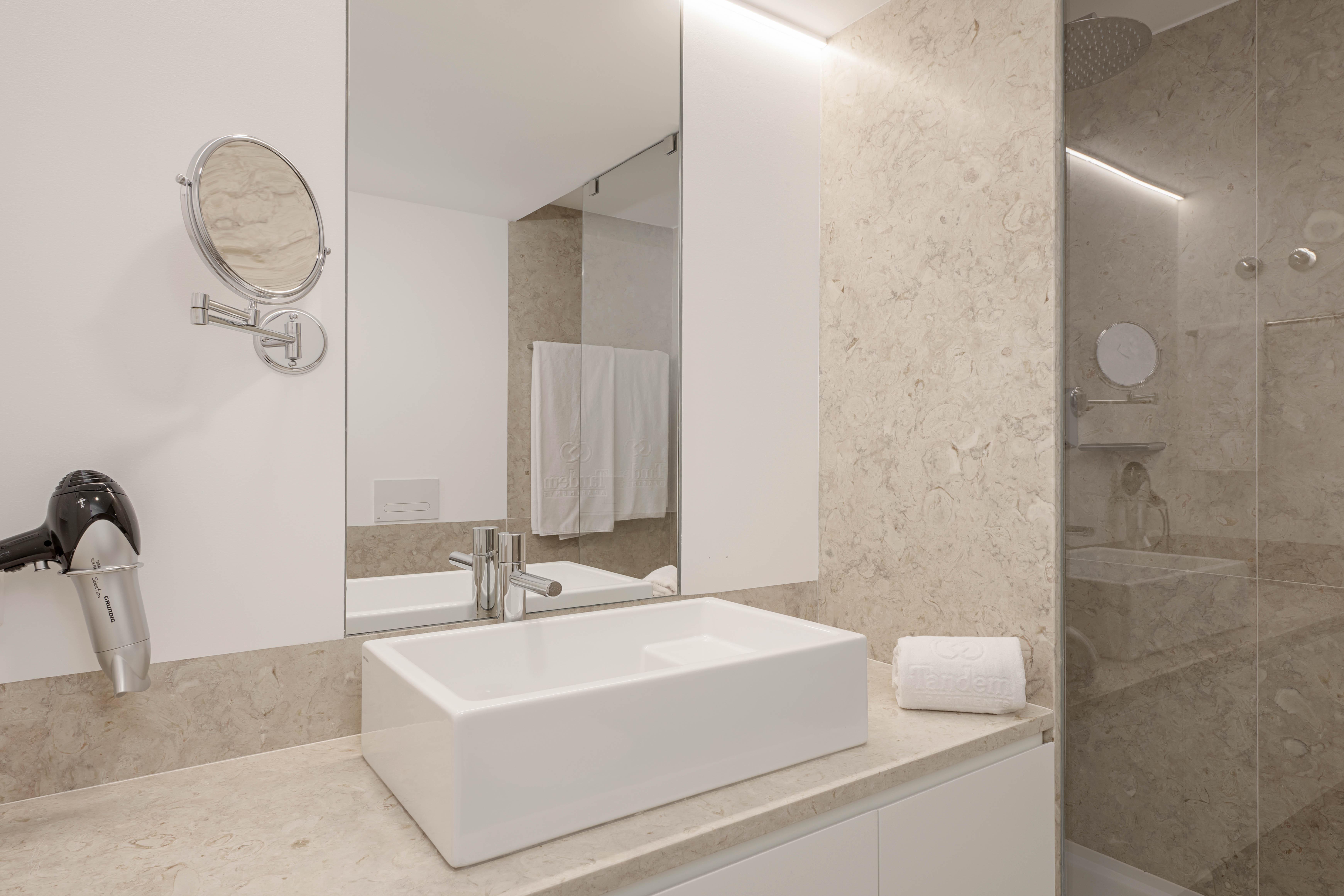 Tandem Palacio Alfama Suites Lisboa Ngoại thất bức ảnh